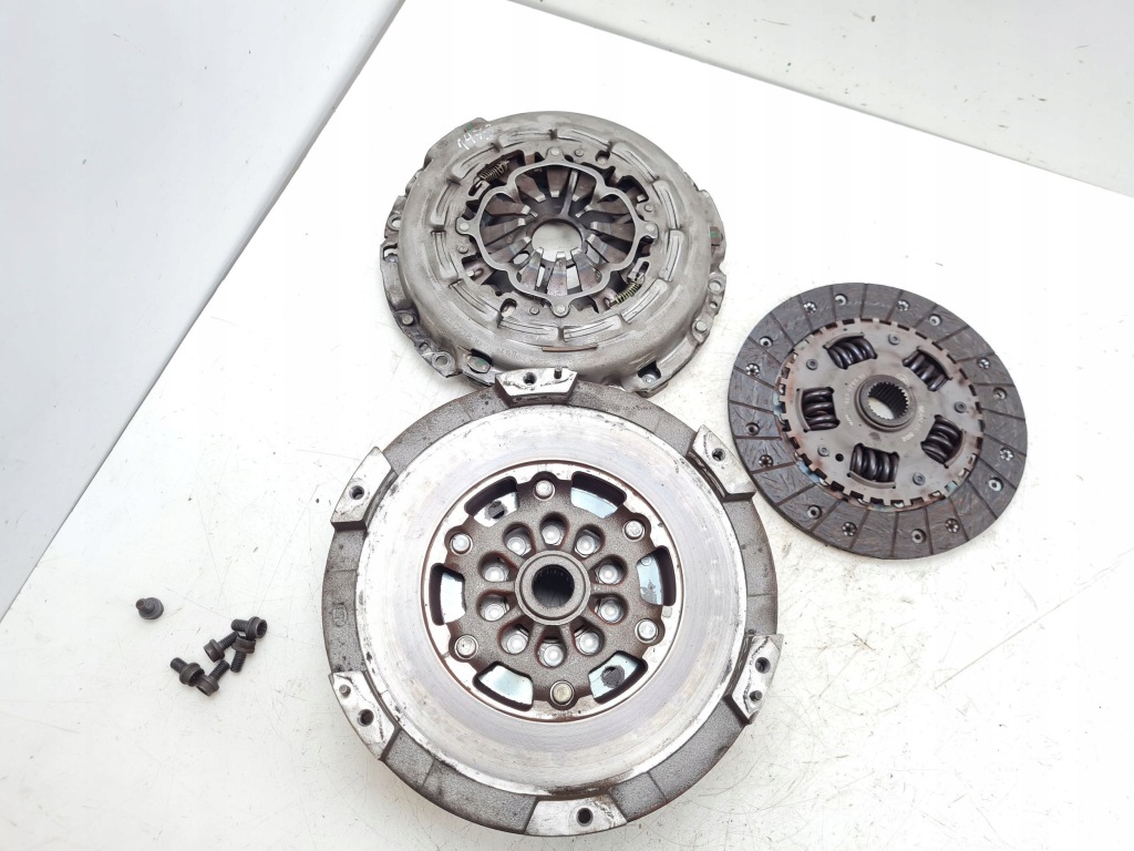 фото №8, 2008 mercedes-benz c w204 комплект зчеплення 323078510