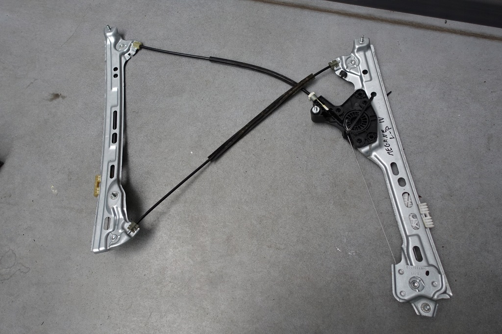 фото №1, Renault megane iv подъемник стекло левый перед