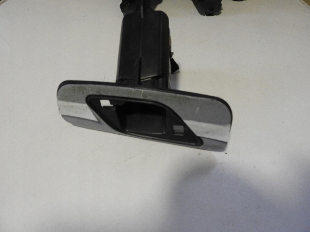 фото №1, Vw scirocco r-line кронштейн кронштейн распылителя