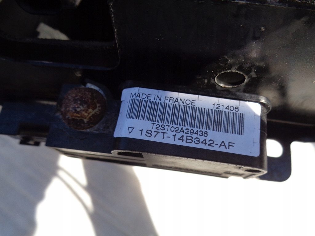 1s7x-8242 pas передній перед підсилювач передній ford mondeo mk3 iii 2006rok Зі Шроту