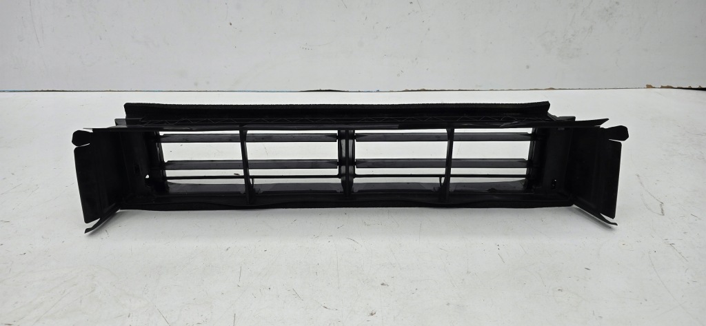 фото №1, Toyota bz4x жалюзі повітропровід повітря