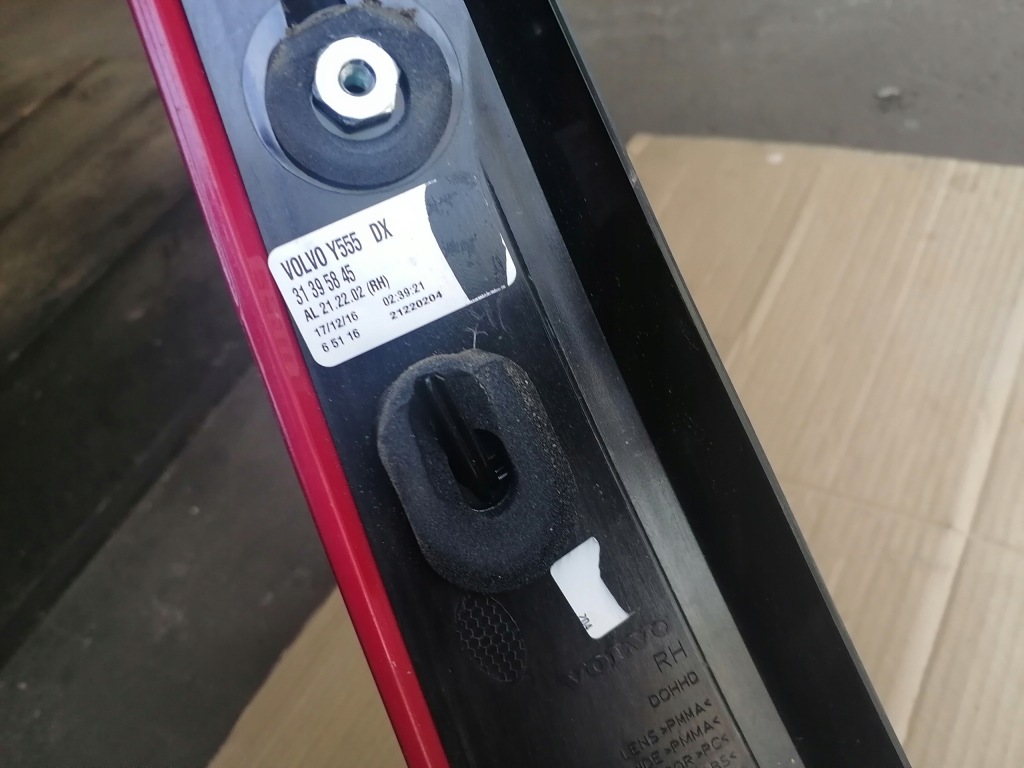 фото №4, Лампа задняя правая volvo v40 ii led