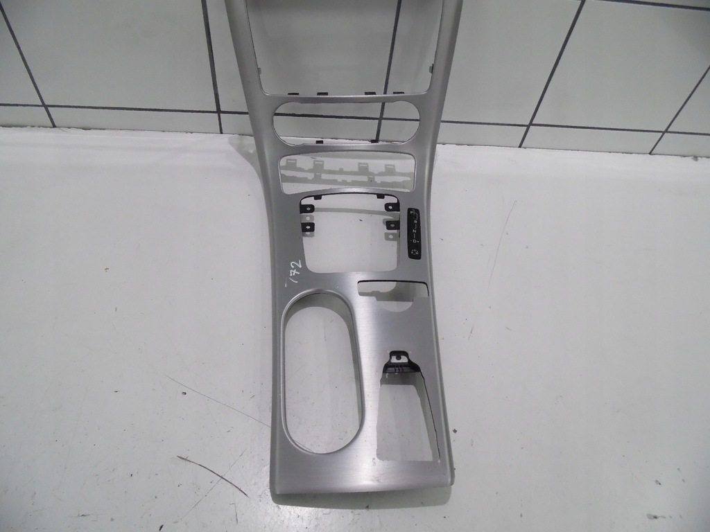 фото №2, Рамка домкрата радио dekor mercedes slk r 172