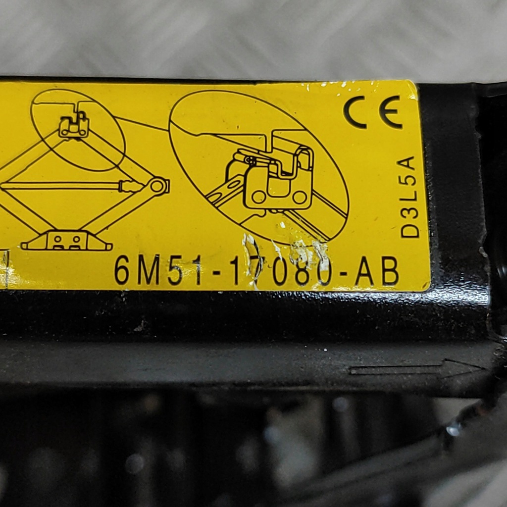 фото №8, Ford focus 2007 домкрат автомобильный