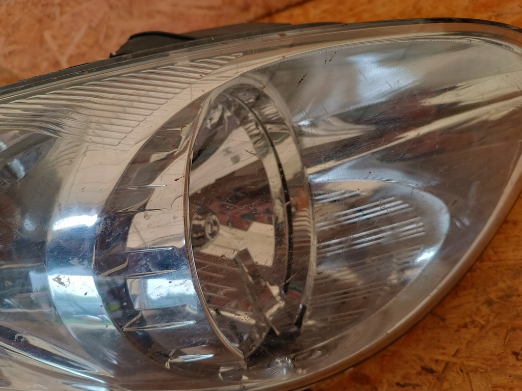 фото №10, Лампа фара правый перед eu 92102-4p000 hyundai i20 i 2008-2012