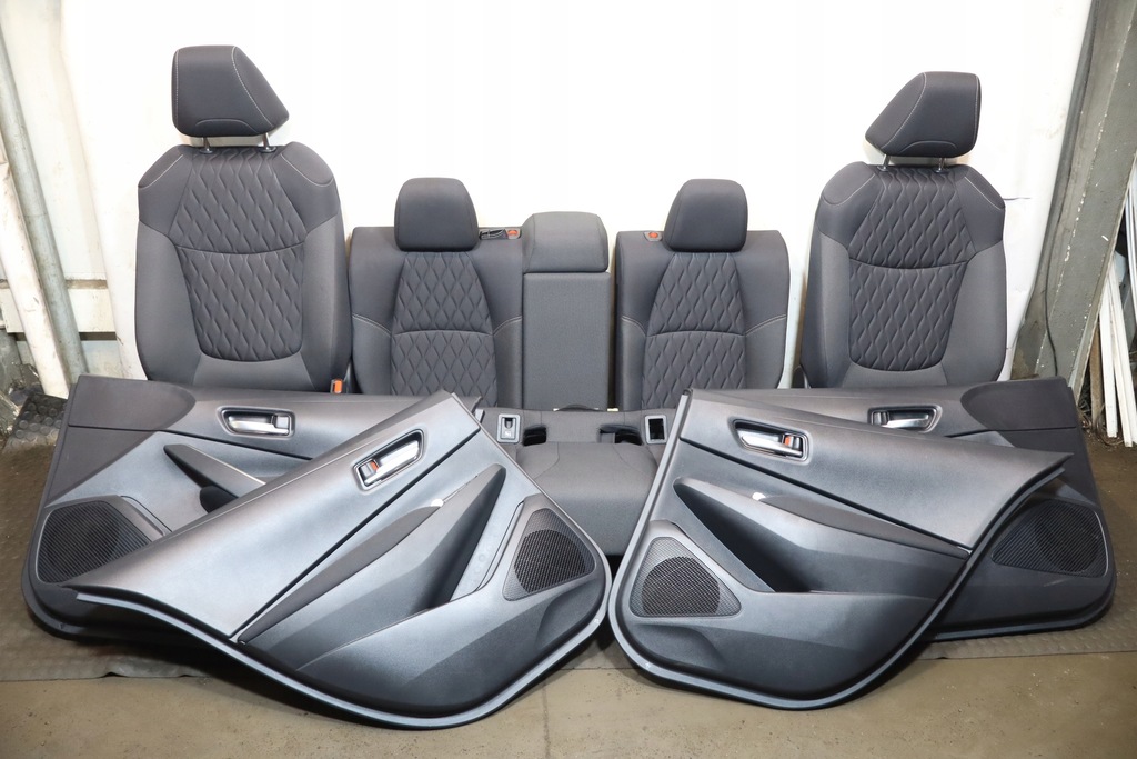 фото №1, Сидіння заднє сидіння обшивки комплект toyota corolla e21