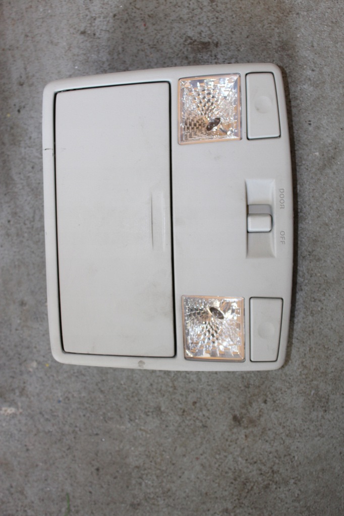 фото №1, Mazda 5 lift 2012 освітлення кабіни салону