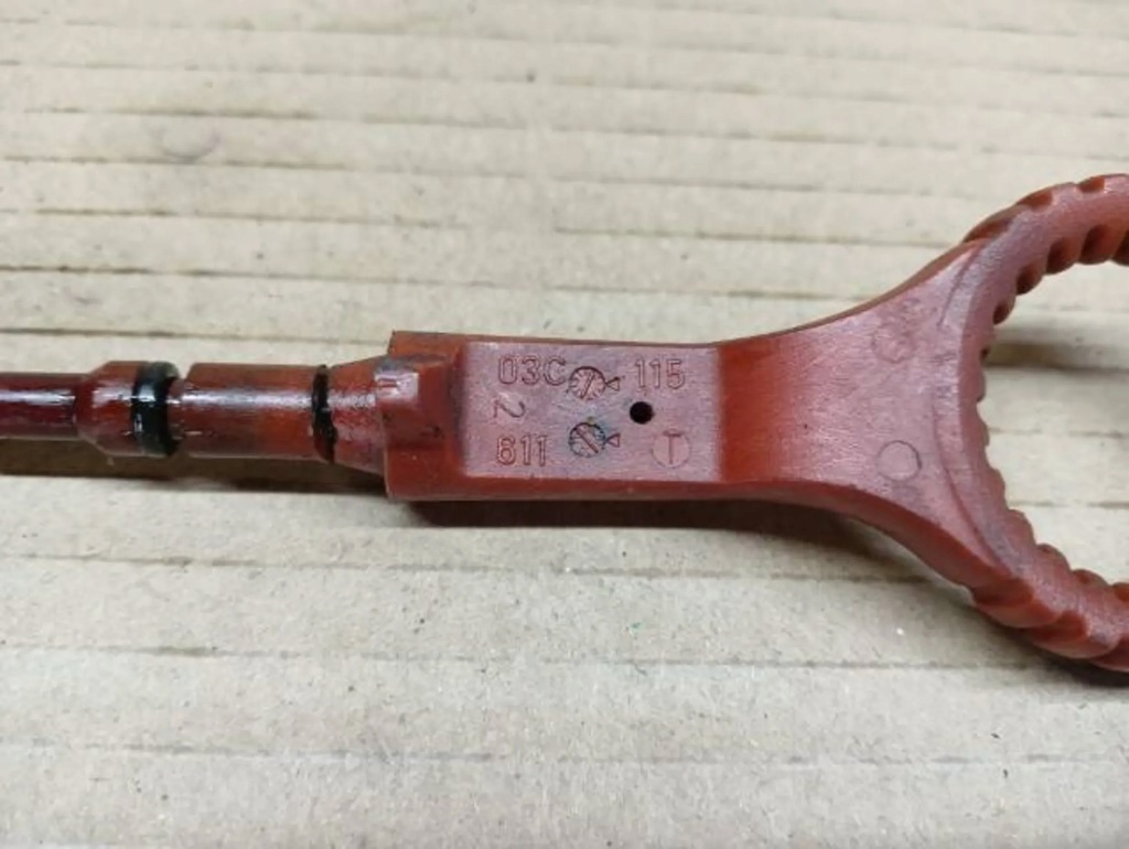 фото №5, 03c115611t vw golf vi 1.4 tsi щуп щуп масла