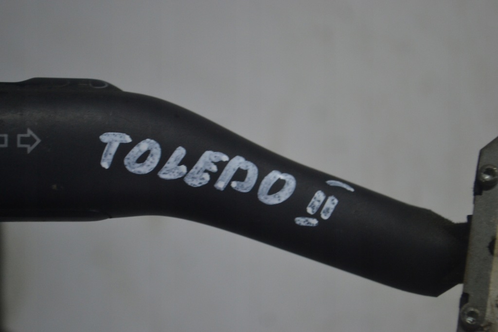 Переключатель комбинированный переключатели seat toledo ii 8l0953513g с Разборки