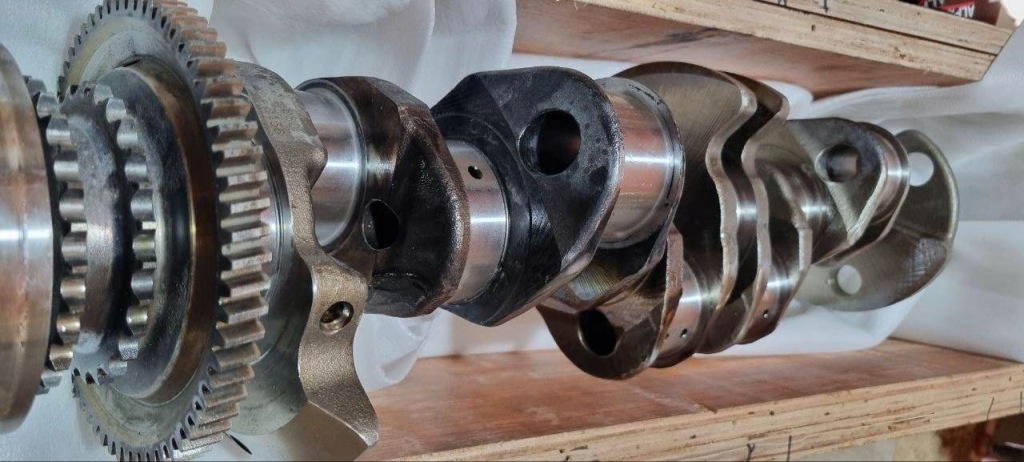 Wał колінчастий audi q7 4l ccga ccg 6.0 tdi v12 05a101e 05a105101e набір Ціна