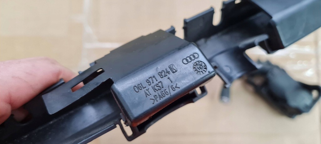 фото №8, A5 8w направляющая проводка электропроводка трубопровод 2.0 tfsi 06l971824k a4 b9 8w