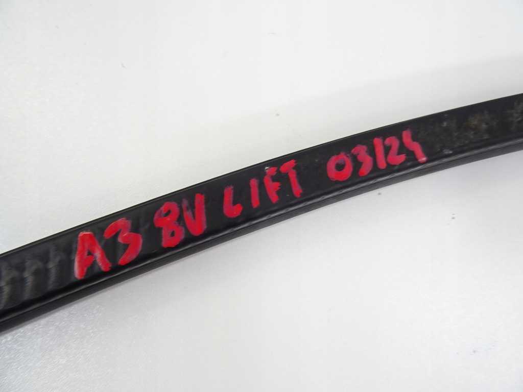 фото №5, Audi a3 8v lift прокладка відсік двигуна 8v0823723