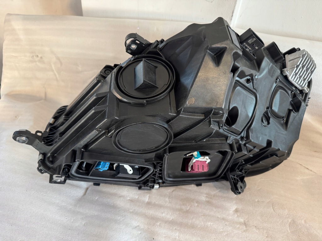 фото №3, Mercedes sklasa w223 права лампа full led digital