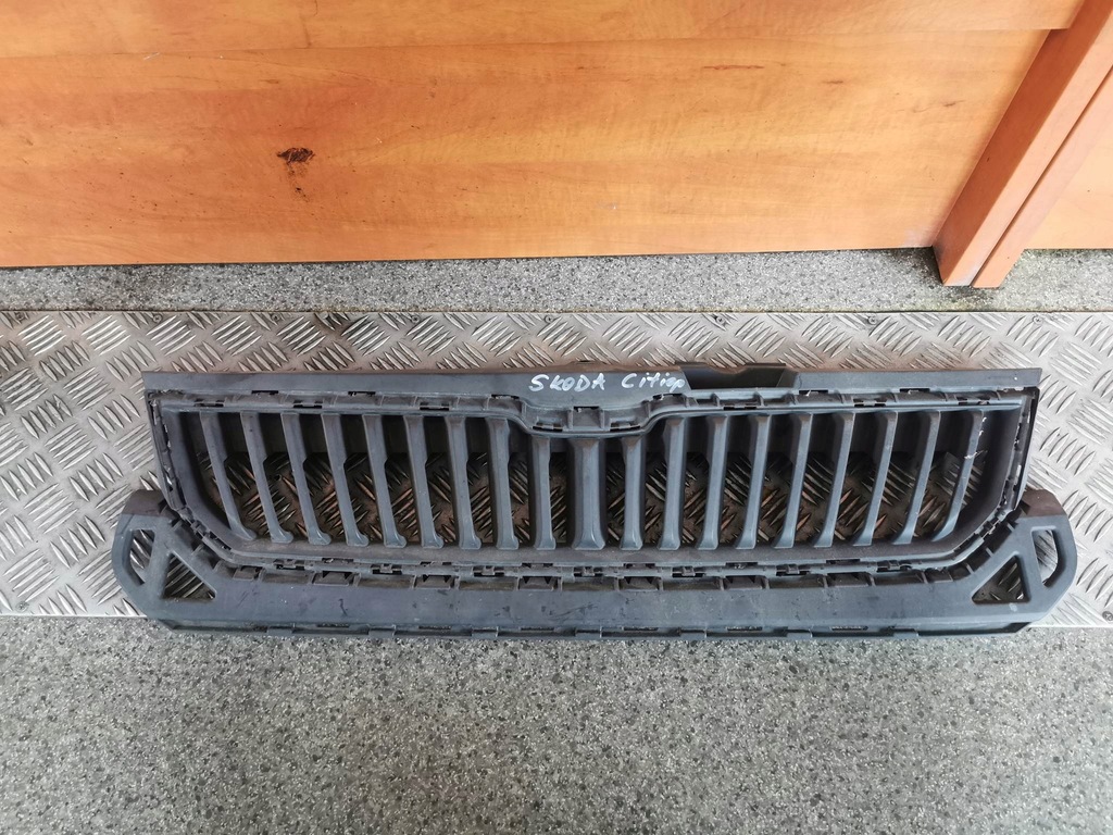 фото №1, Решітка радіатора решітка радіатора skoda citigo оригінальний номер 1st853653