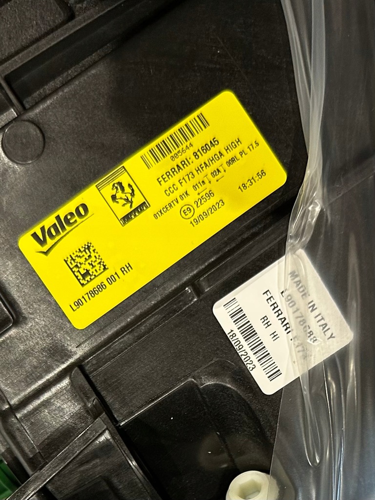 фото №6, Ferrari sf90 правая лампа фара rh 816045