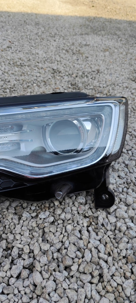 Jeep grand cherokee wk2 2013 2014 2015 2016 фара ксенон led ліва правий Зі Шроту