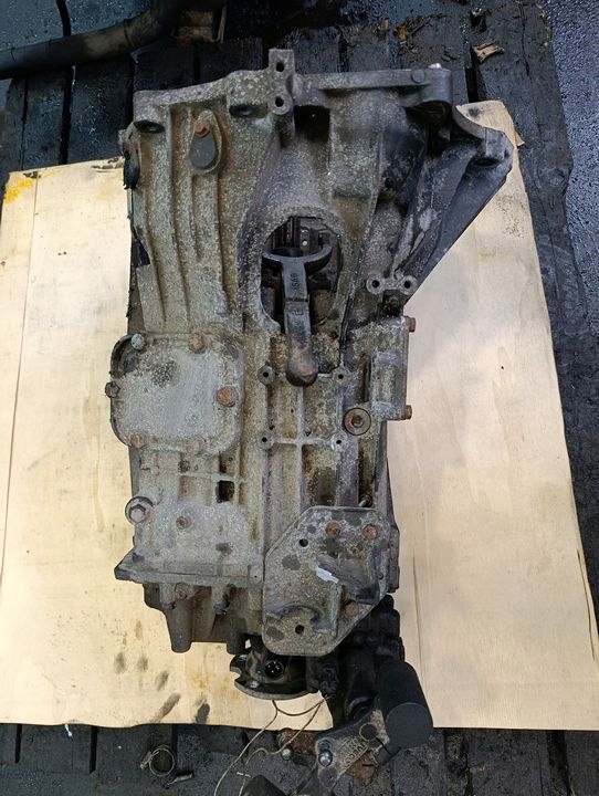 Купити Iveco dayli iii lift 2.3 8872512 коробка передач передач