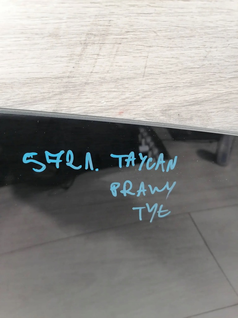 фото №8, Taycan стекло дверь правый задняя 9j1845026g