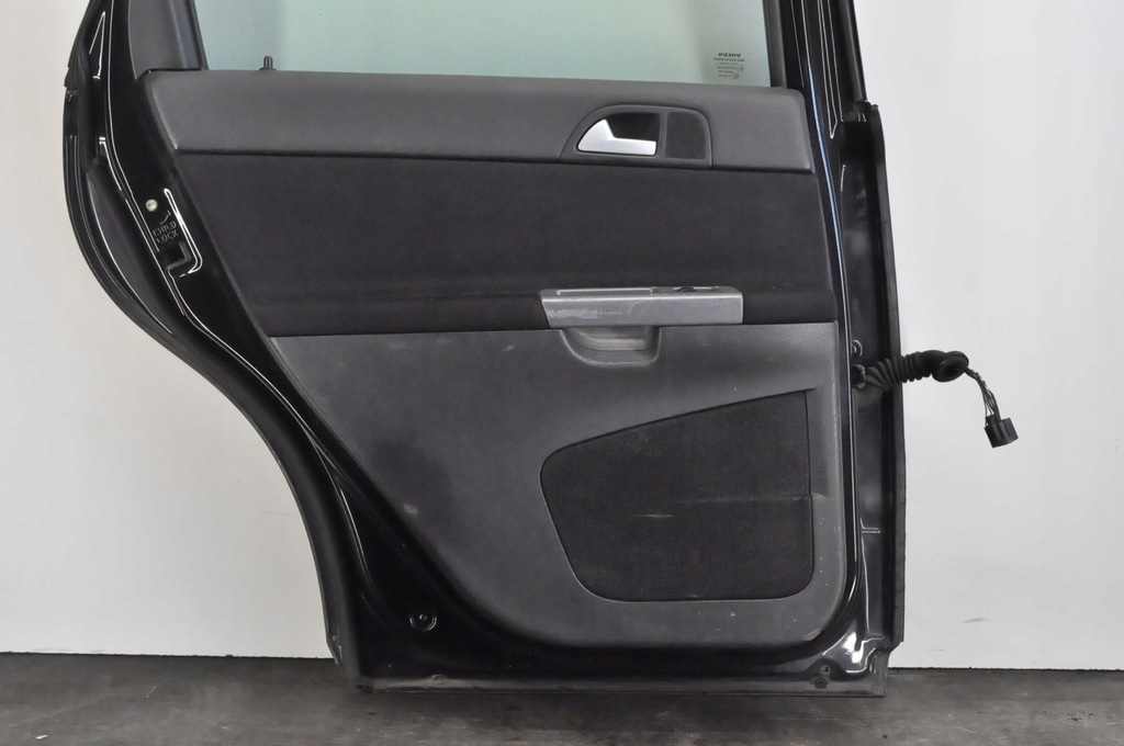 фото №13, Volvo v50 двері лівий задня задні kombi повний