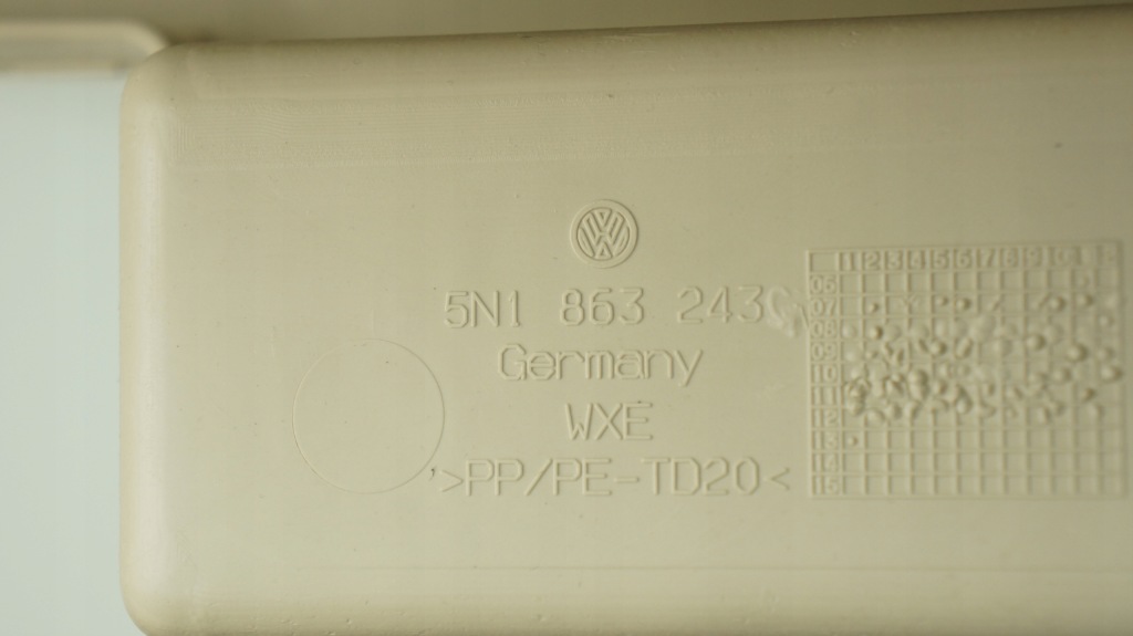 фото №12, Vw tiguan 5n рамка туннель средний шторка бардачка na кружки