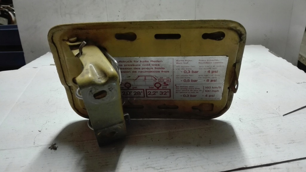 фото №2, Кришка заливної пального mercedes-benz