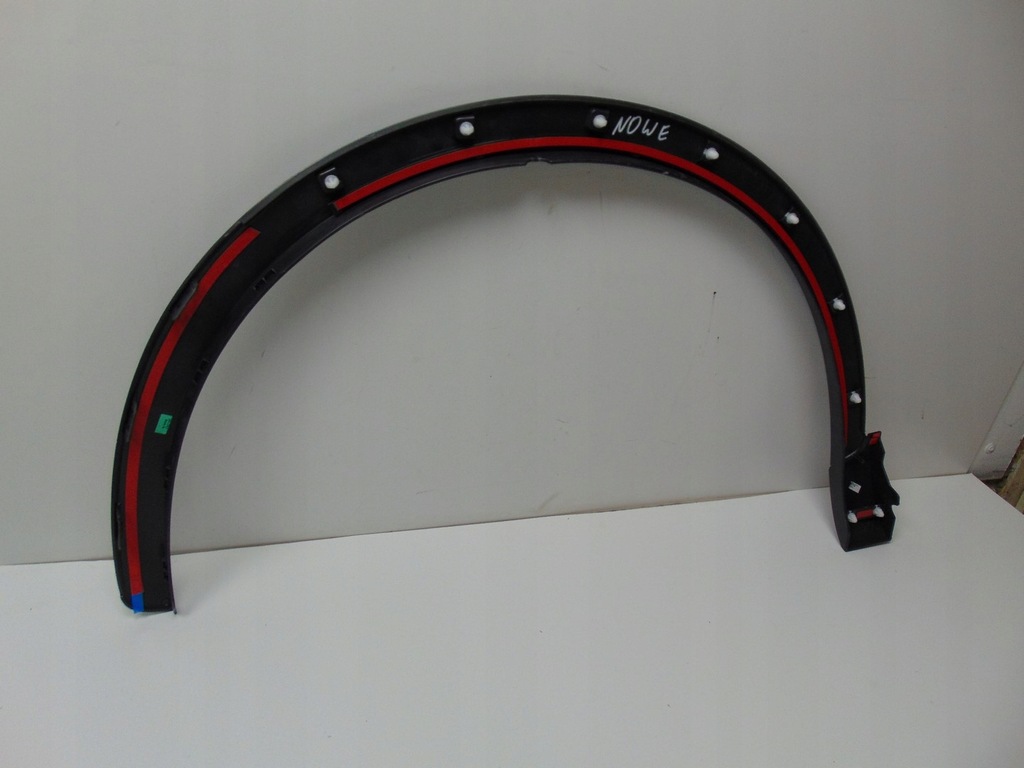 фото №13, Молдинг накладка крыла правая перед audi q3 8u0853718 nowa оригинал