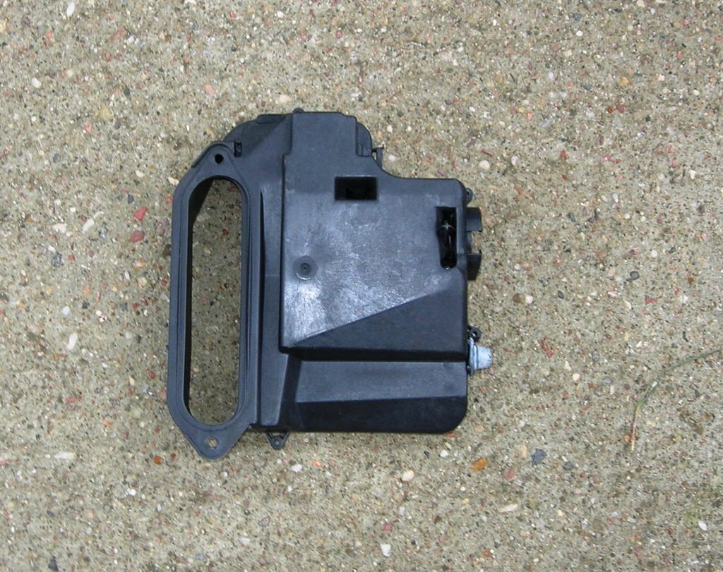 фото №1, Корпус компьютер нижняя passat b5 , audi a6 c5 +