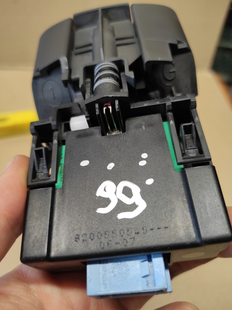 фото №6, Кнопка рычаг ручка тормоза ручного renault espace iv 8200550545