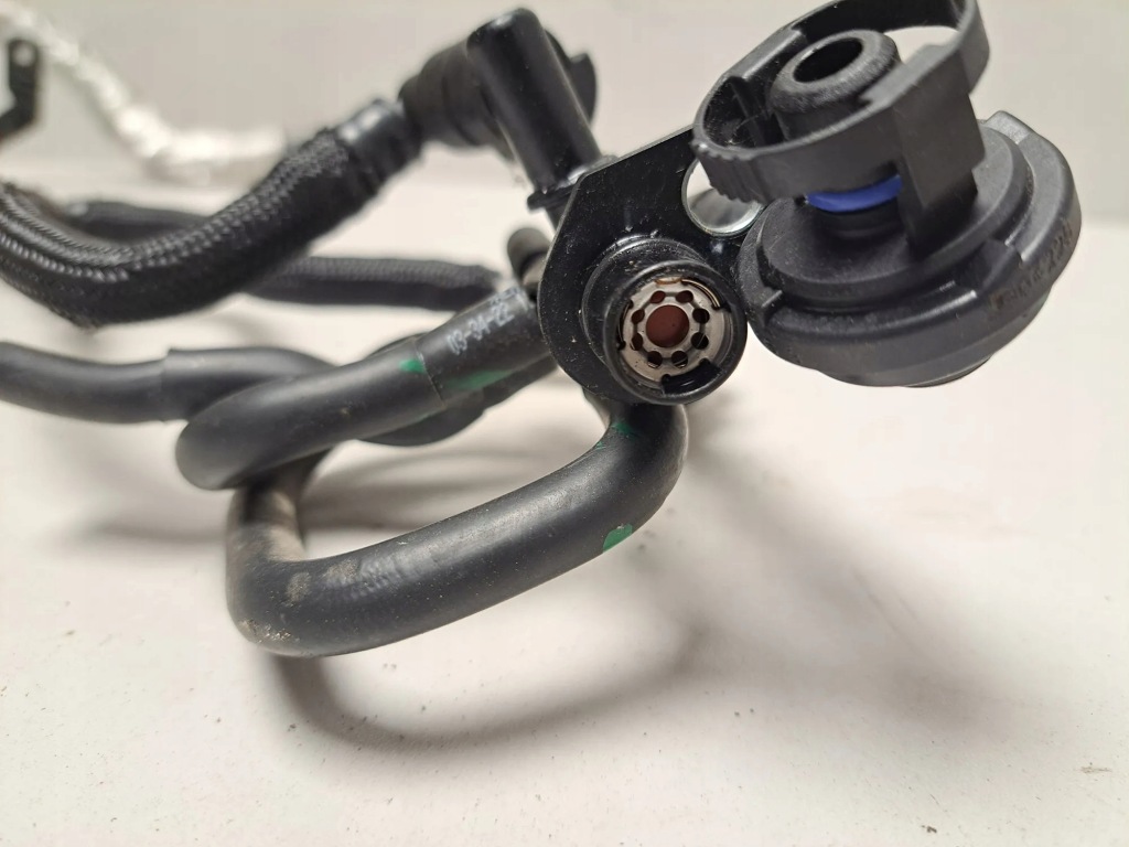 Шланг топлива porsche macan 95b 8w0612797 2021 Киев