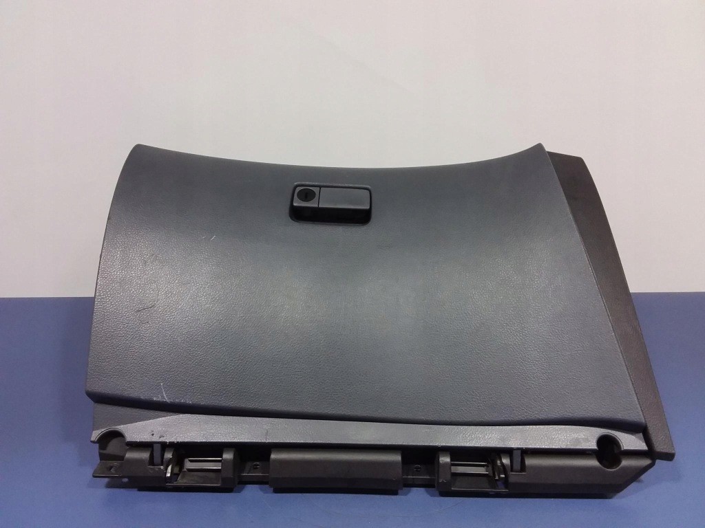 фото №1, Nissan primera p12 бардачок пассажира eu 68520av600