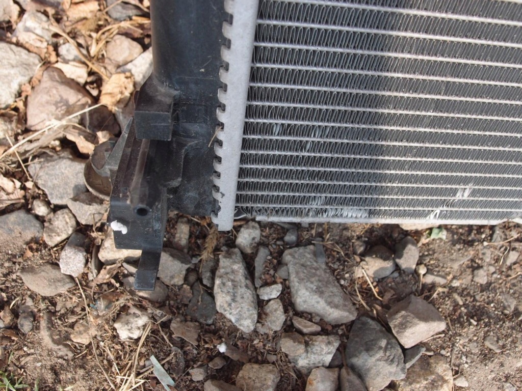 Радіатор води вентилятор qashqai 2 1.6 dci Недорого