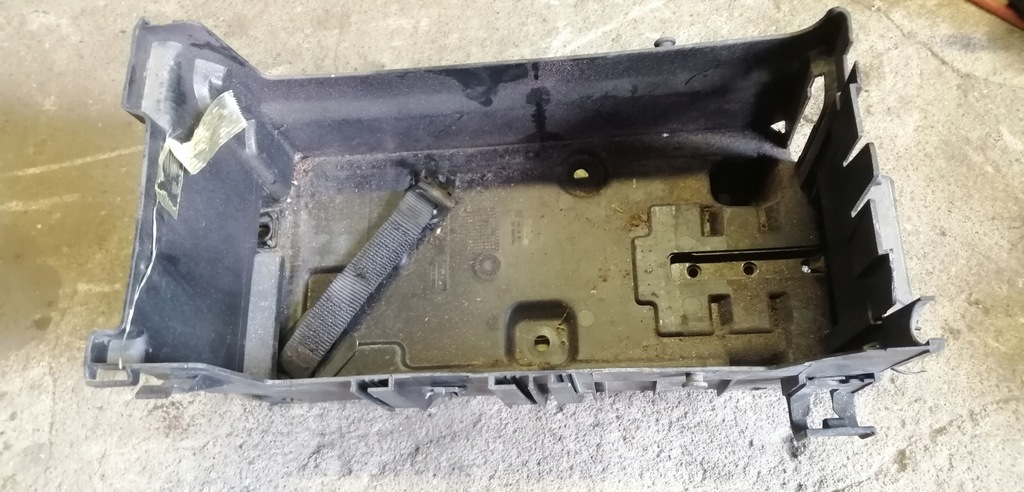 фото №1, Opel insignia a 2.0 cdti основание аккумулятора