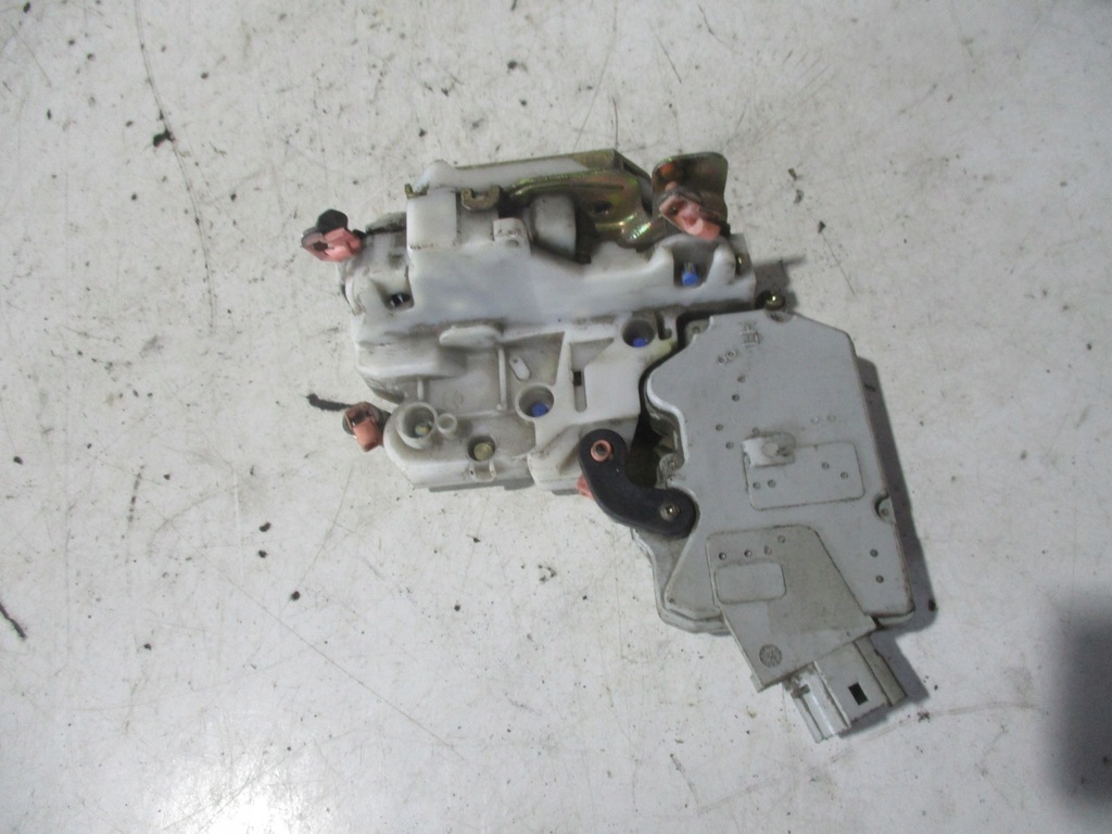 фото №5, Замок дверь передний левый nissan primera p11 99r.