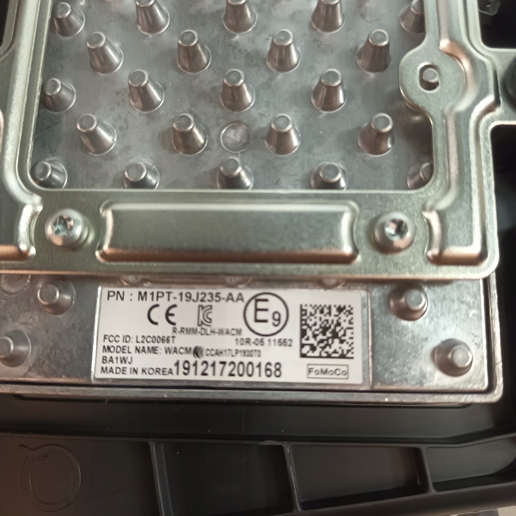 фото №8, Ford escape 20- зарядное устройство индукционная usa