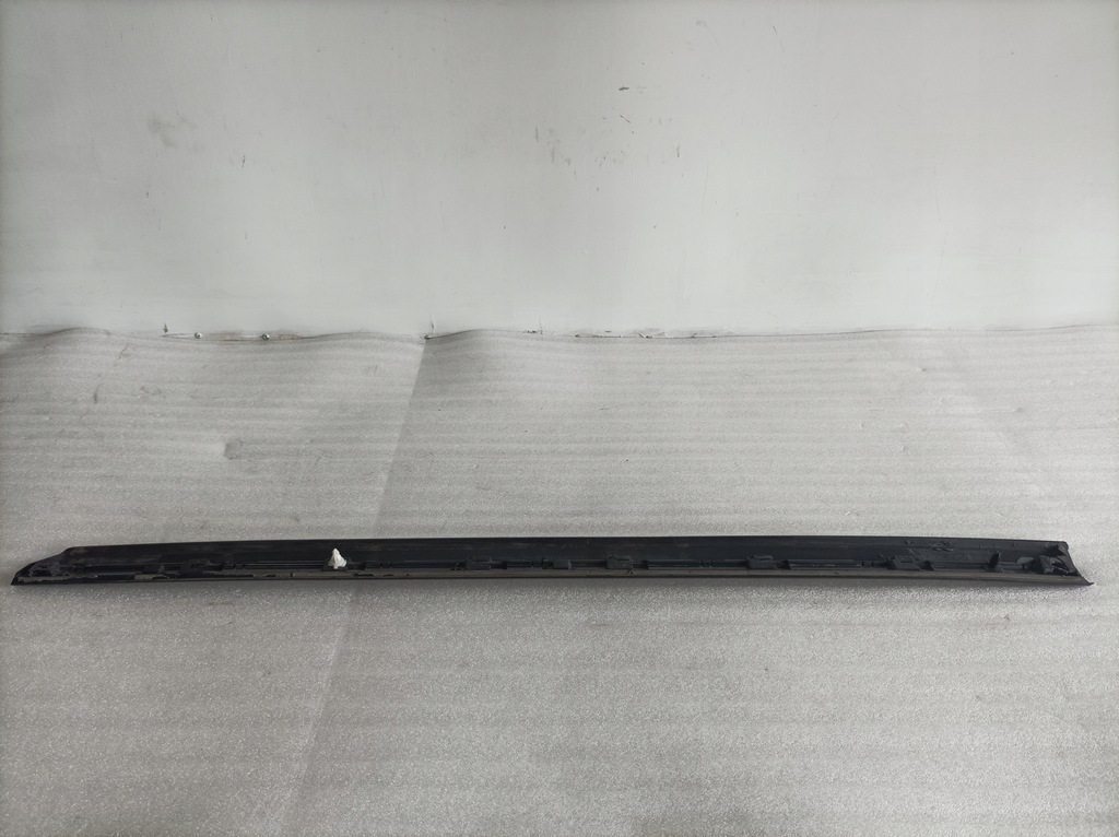 фото №6, Молдинг двері правий перед vw passat b8