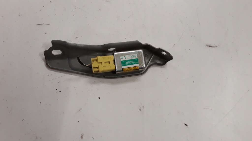 фото №1, Датчик подушок подушка безпеки 8983430020 lexus gs 350h 05