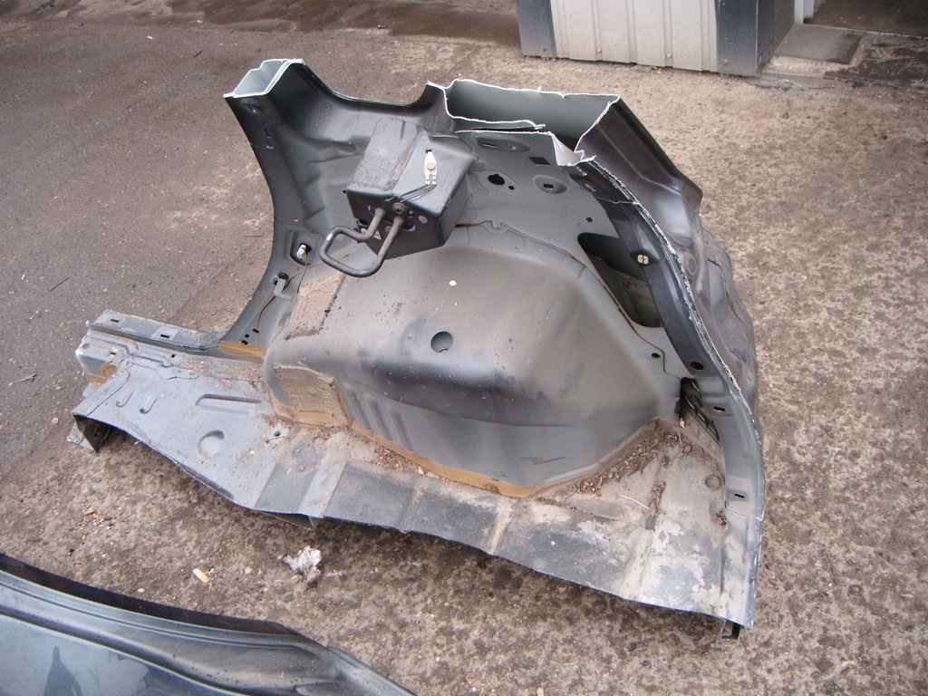 фото №8, Mazda 2 ii 02-07 крила чверть правий задня