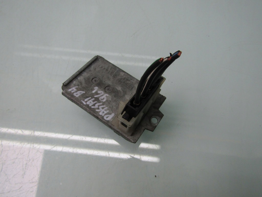 фото №2, Passat b4 96r резистор вентилятор резистор резистор