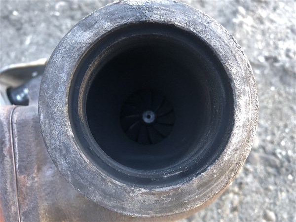 Турбина турбонагнетатель bmw 1 e87 2.0 d дизель 7797781 13519611 в Украине