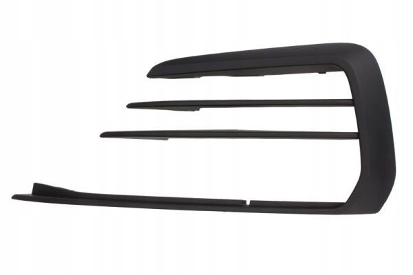 фото №1, Решітка решітка радіатора бампера 6502-07-9550917gp blic