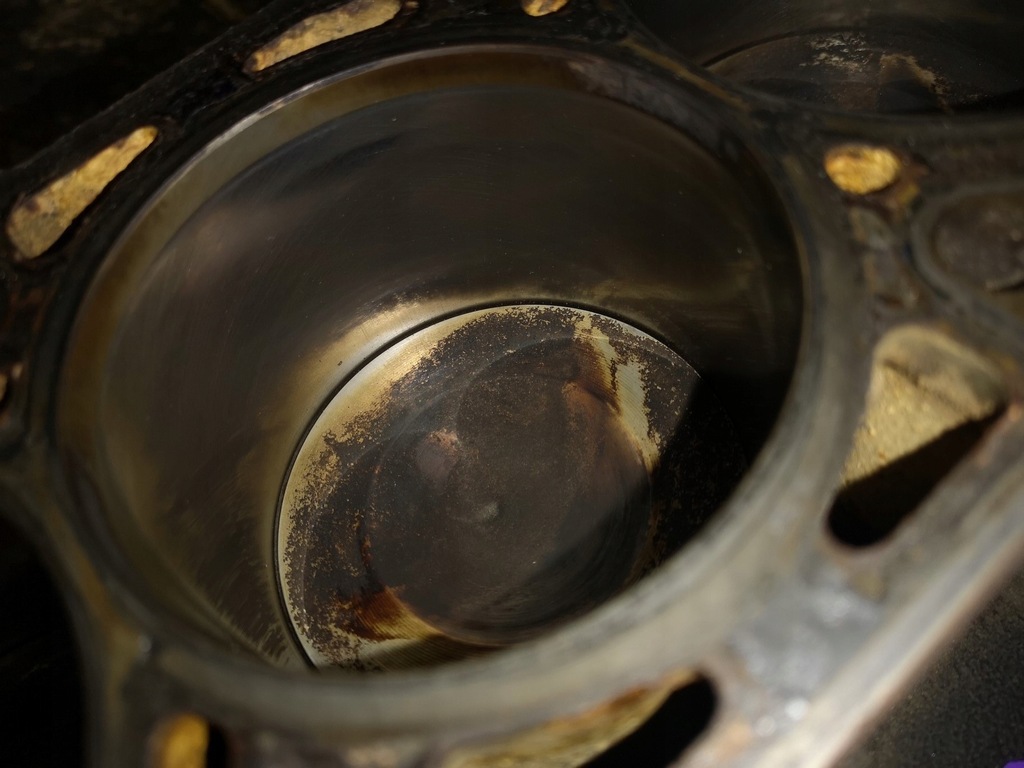 фото №12, Audi a6 c6 a4 b7 2.0 tfsi двигатель блок поршни wał шатун bpj