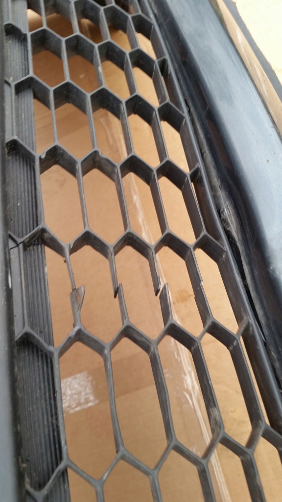 фото №6, Mazda 2 бампер передний