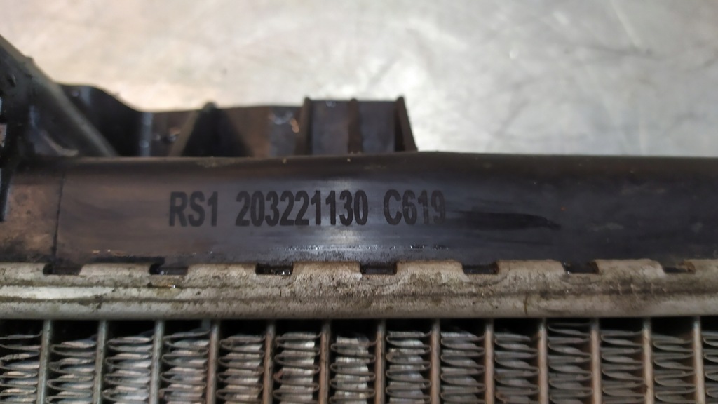 Mercedes w204 c klasa 2.2 cdi радиатор воды Оригинал