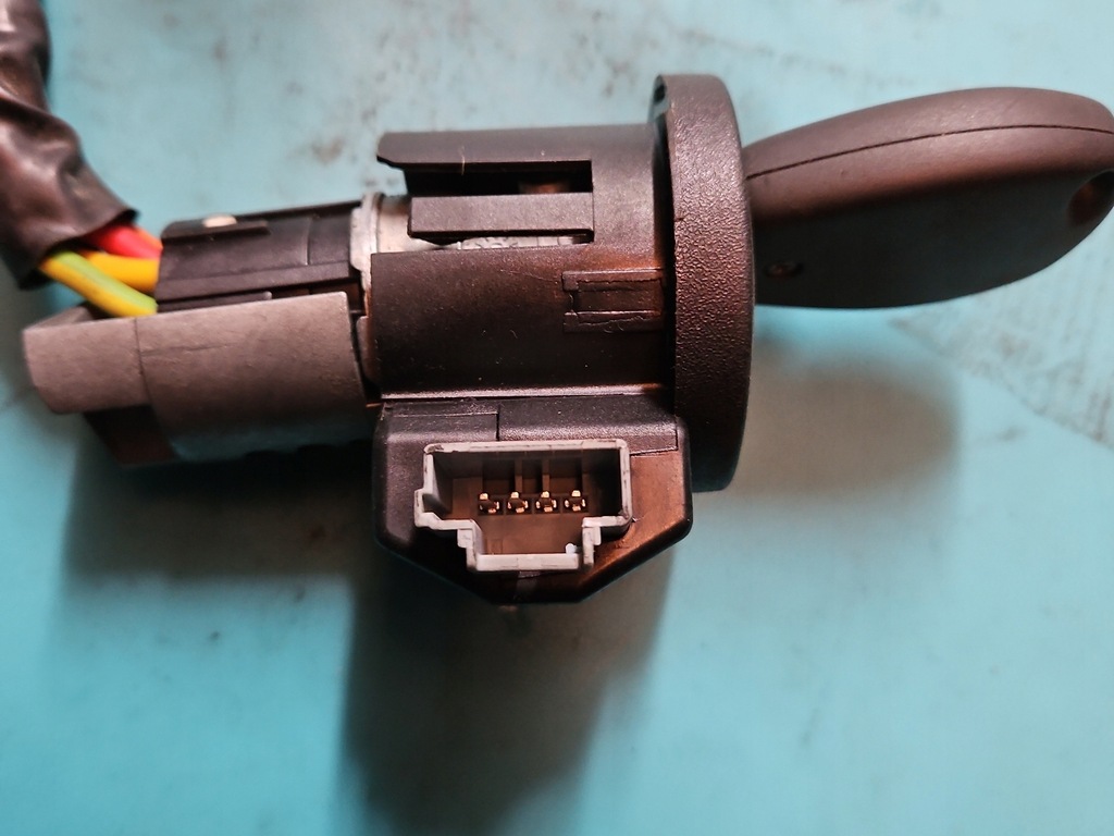 фото №10, Бортовой компьютер блок управления двигателя набор dacia logan i 05-14 1.6 8v