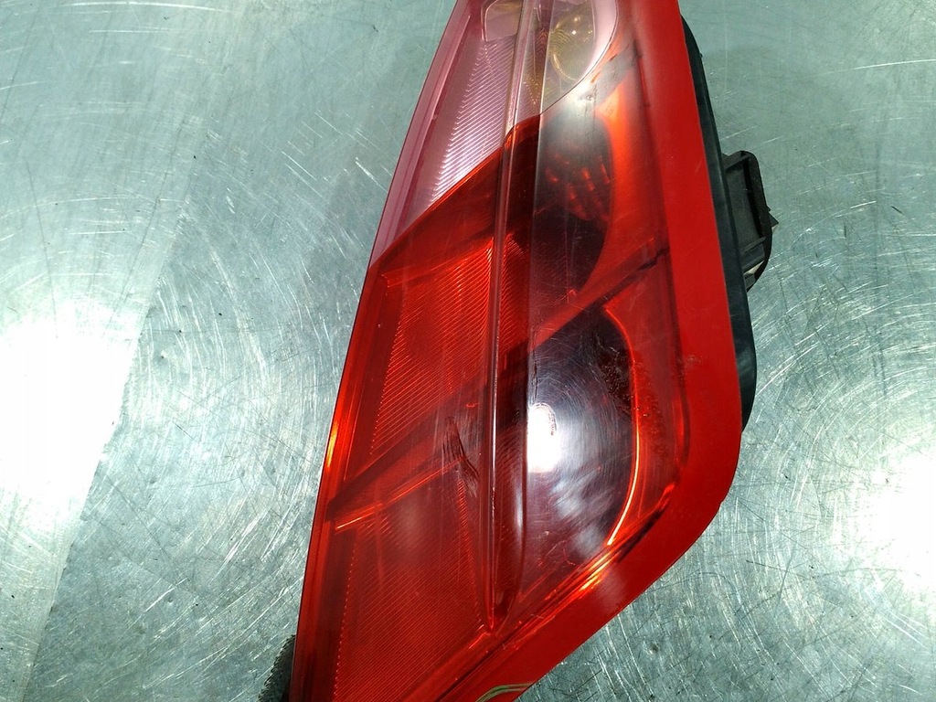 фото №9, Лампа задня права fiat grande punto 27460202 51701590