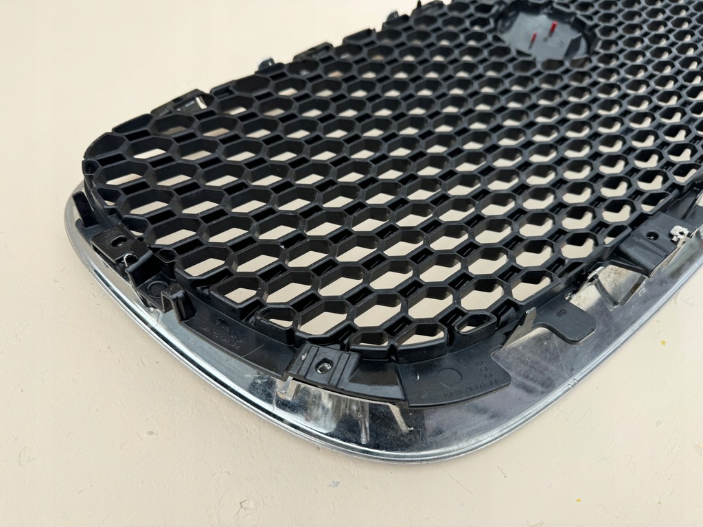 фото №12, Jaguar f-pace 16r- решётка радиатора решётка радиатора бампера перед передняя hk83-8b271 хром