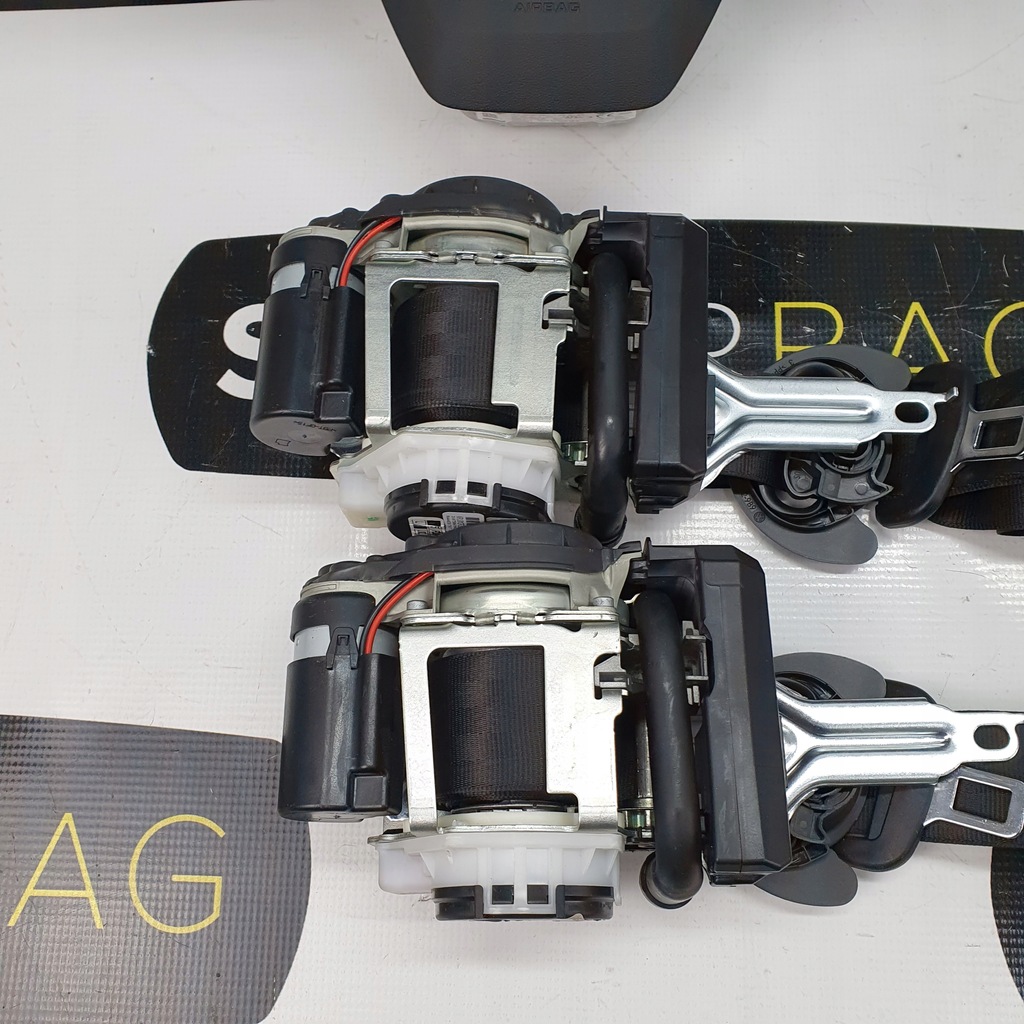 фото №7, A6 c8 4k a7 4k приборная панель консоль подушки безопасности ремни подушка безопасности