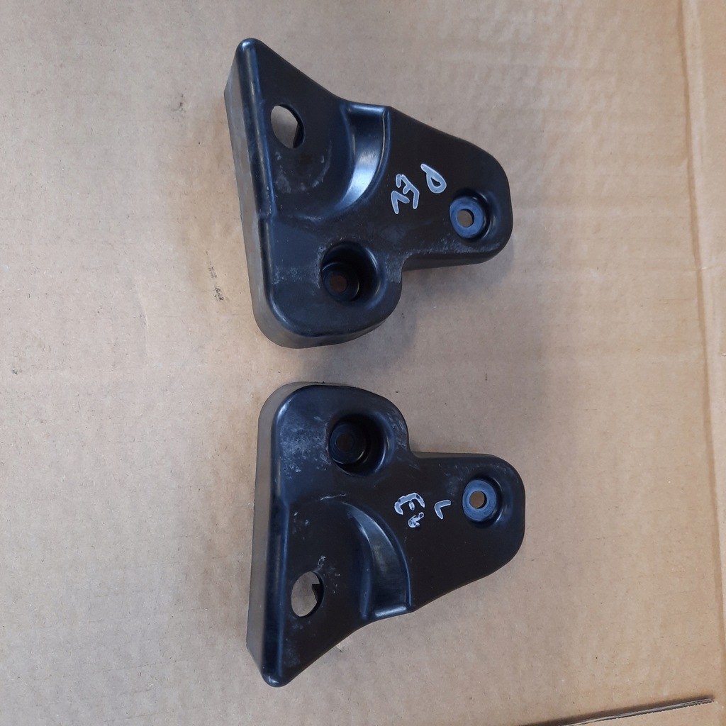 фото №1, Range rover evoque sd4 кронштейн направляющая бампера задняя правое