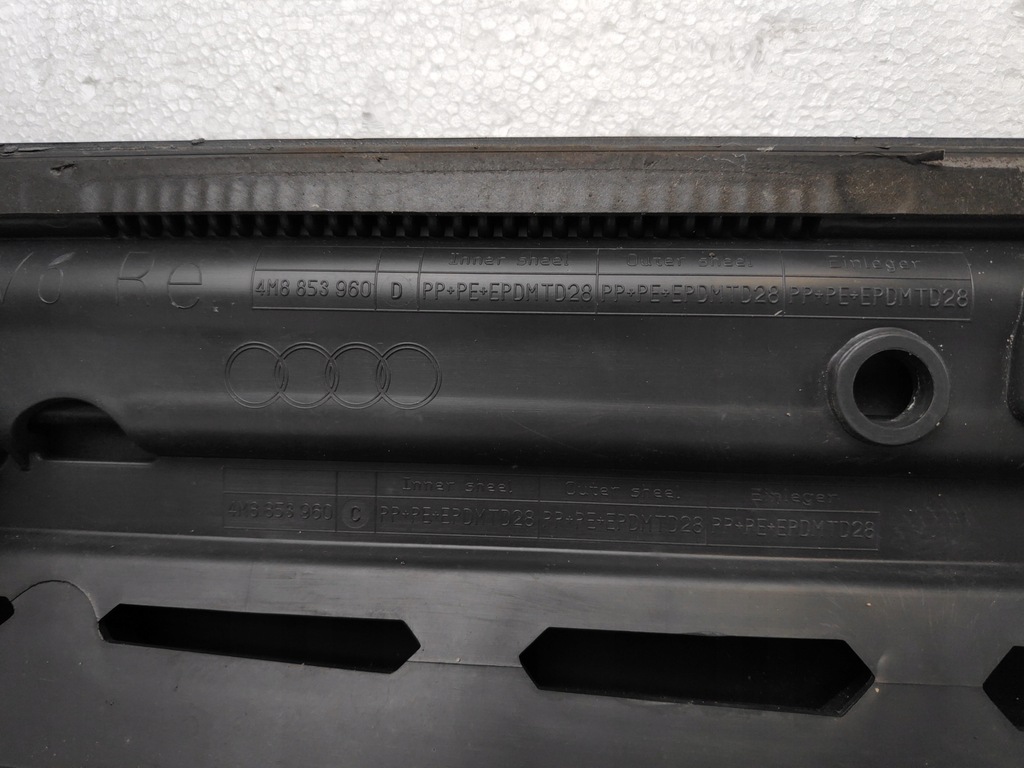 фото №13, Audi q8 4m8 молдинг дверь правый перед 4m8853960d