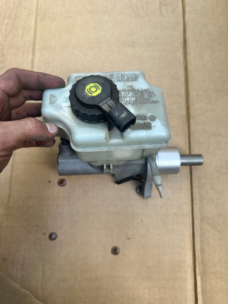 фото №1, Audi tt 8j mk2 8j1611301 original